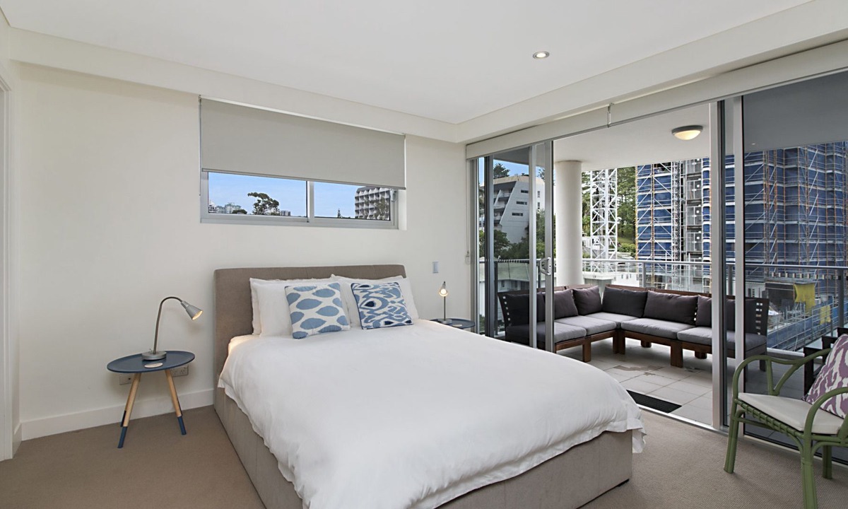 Coolangatta Apartment | Eden Apartments Unit 502 Modern apartment easy walk to Twin Towns Services club, Wi-Fi Inc.
