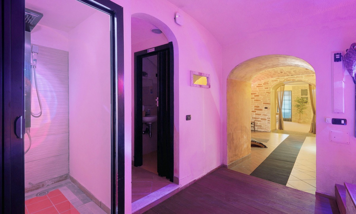 Meta Apartment | Room 'Matrimoniale Mansardata' with Shared Terrace, Wi-Fi and Air Conditioning