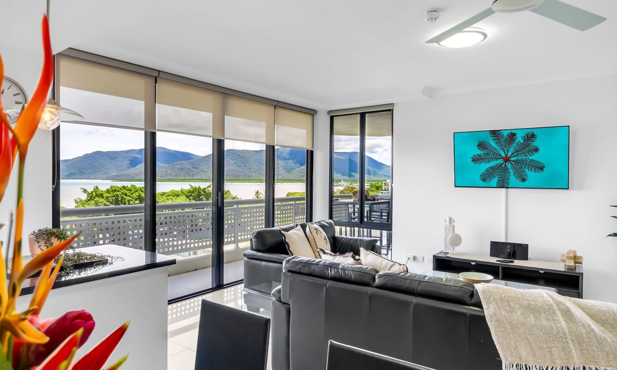 Cairns North Apartment | Belle Escapes 73 Rydges Plaza Esplanade with Ocean & City Views
