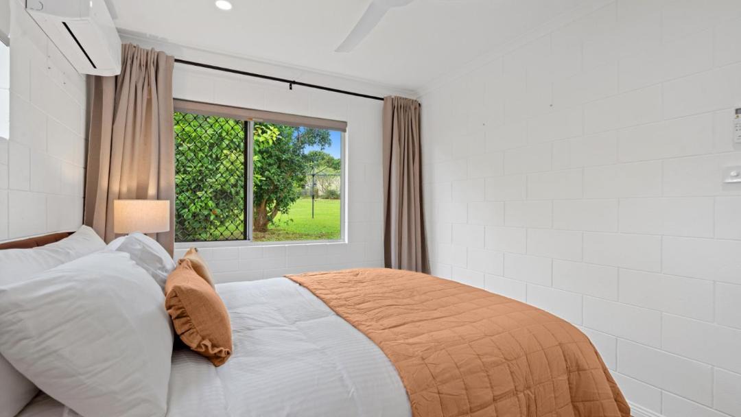 Yungaburra House | Highlands Lake House Family Home Sleeps 10