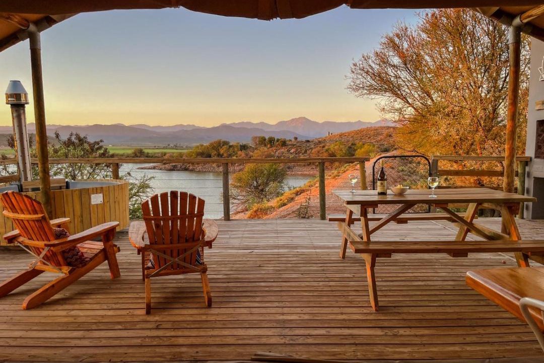 Oudtshoorn Ski Chalet | AfriCamps Klein Karoo