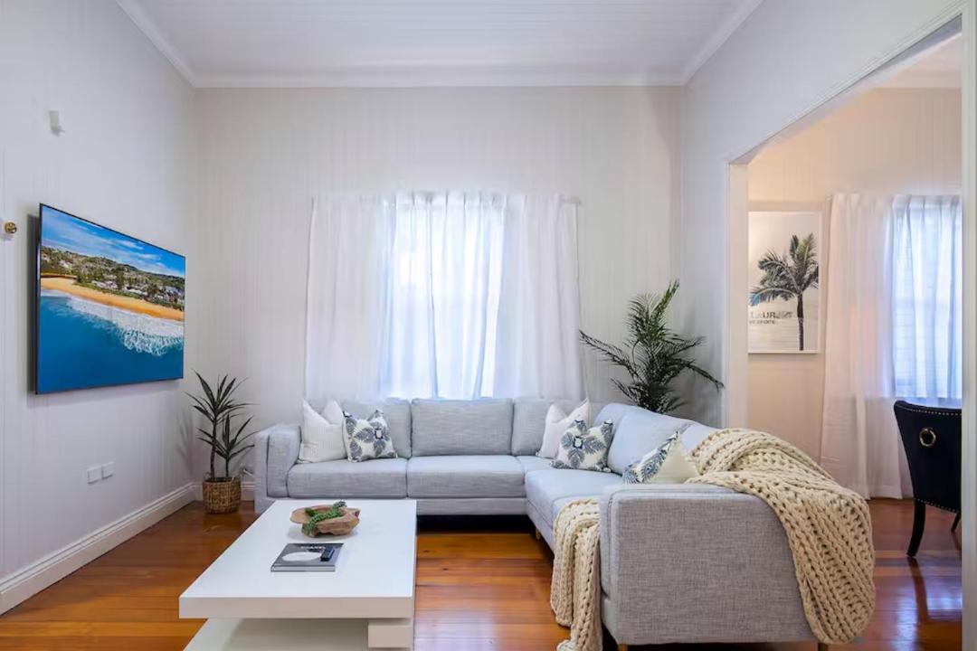 Milton House | Central Haven Milton 4BR Sleeps 10