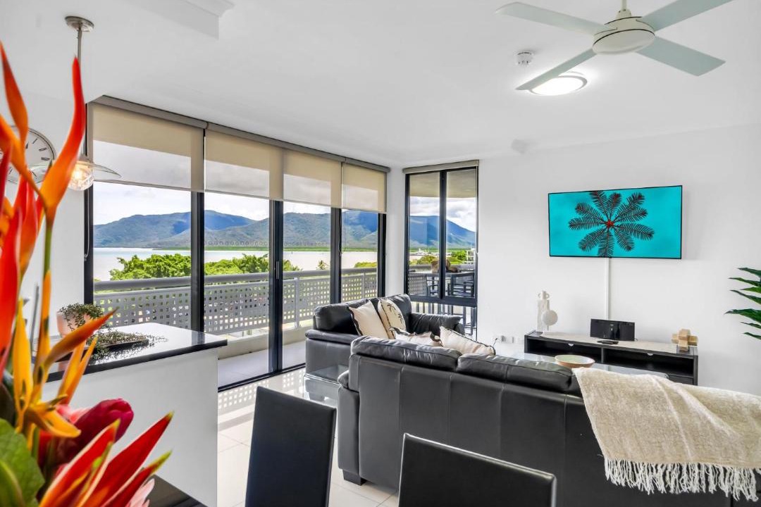 Cairns North Apartment | Belle Escapes 73 Rydges Plaza Esplanade with Ocean & City Views