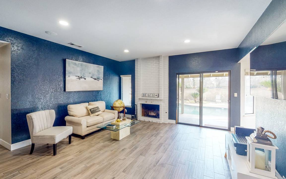 Photo of Livingroom in Raisin