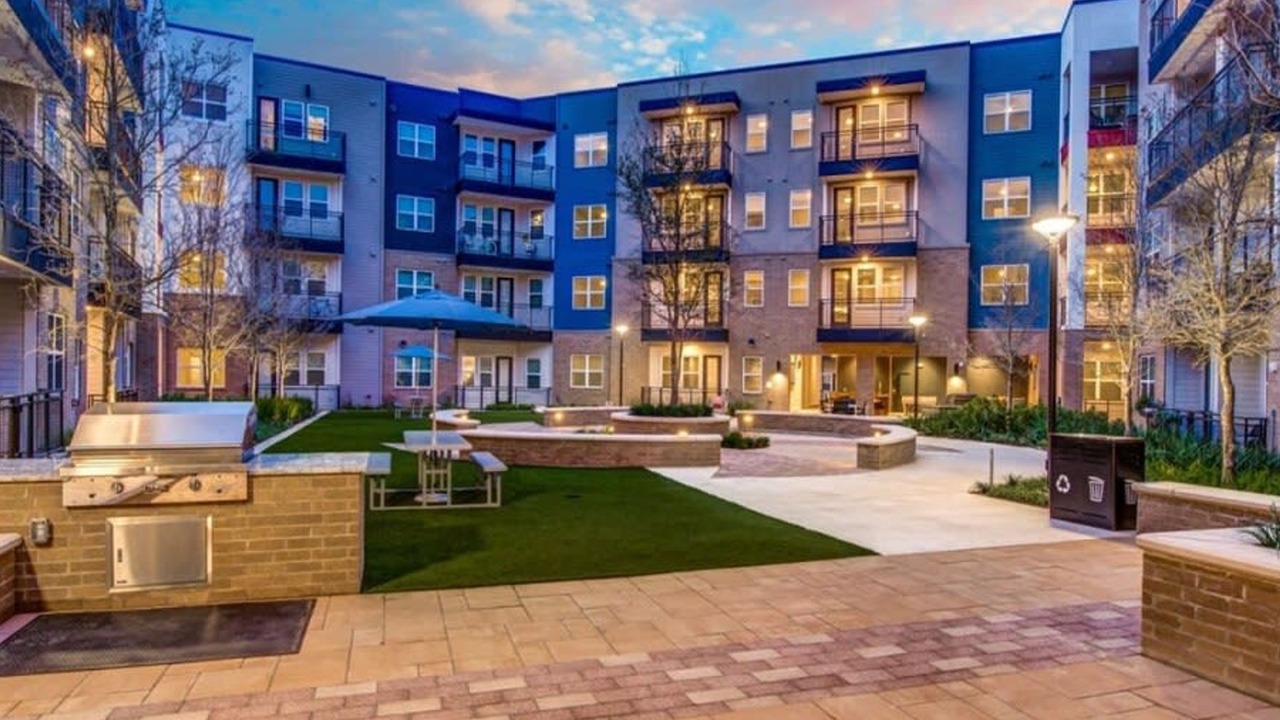 Photo of Others in Montopolis