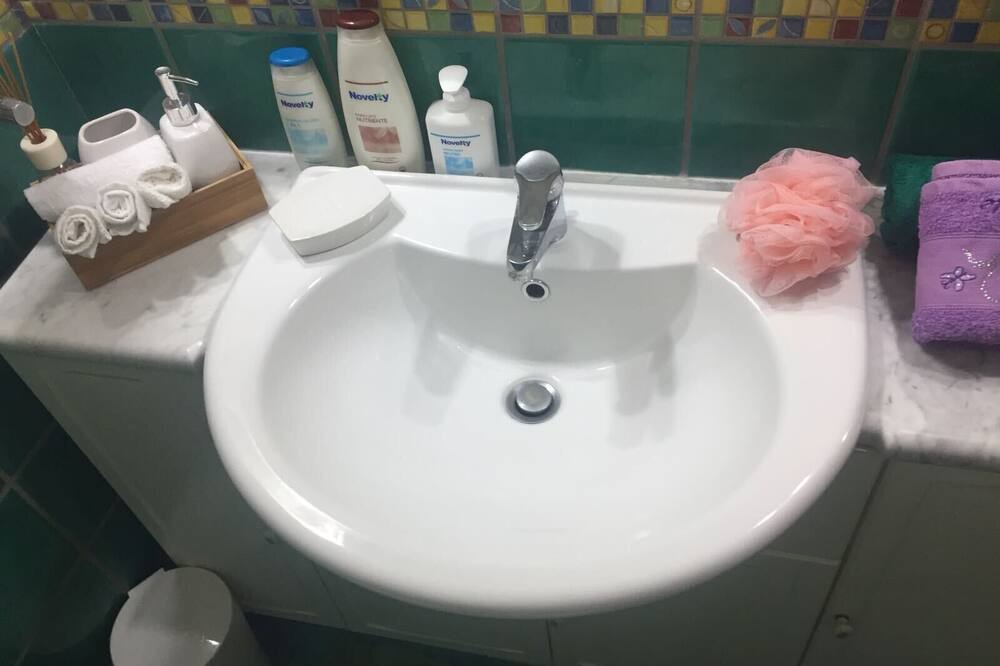 Photo of Bathroom in Boscoreale