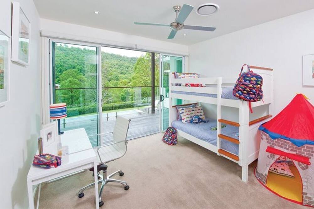 Photo of Bedroom in Tallebudgera