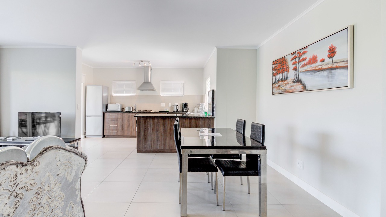 Photo of Livingroom in Century City