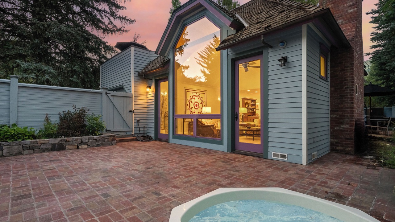 Photo of Patio Balcony in West End
