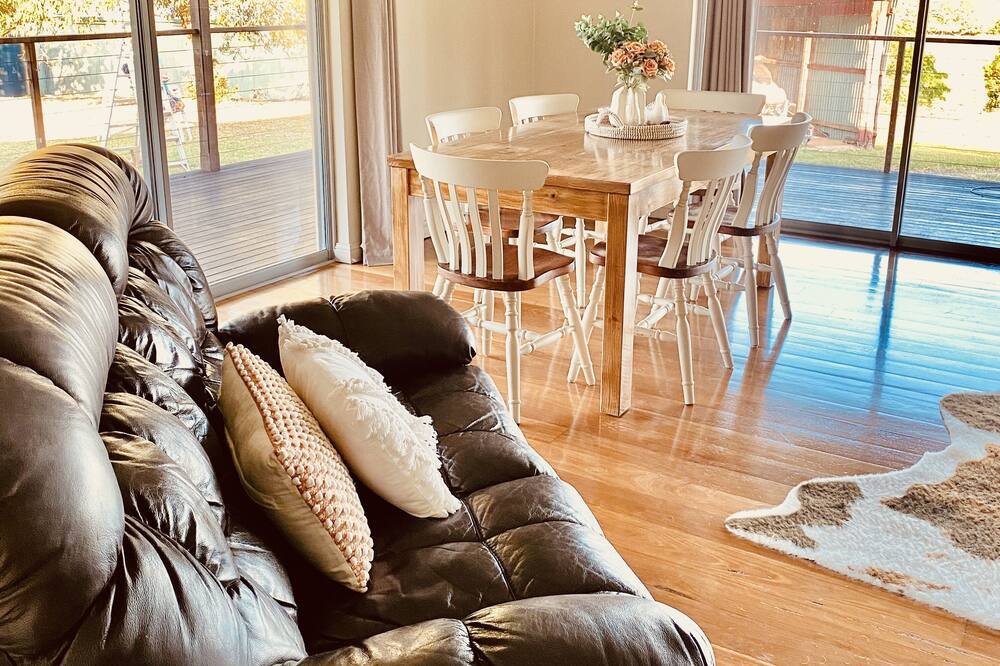 Photo of Livingroom in Tucki Tucki