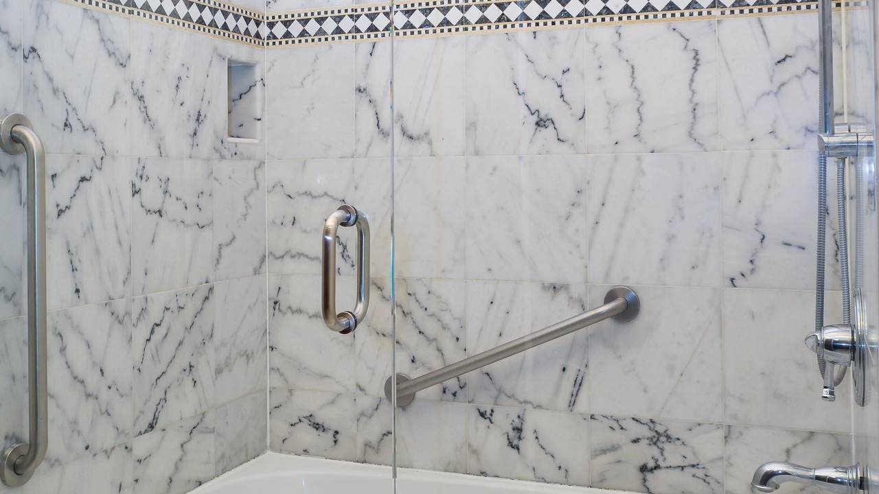 Photo of Bathroom in Golden Rectangle