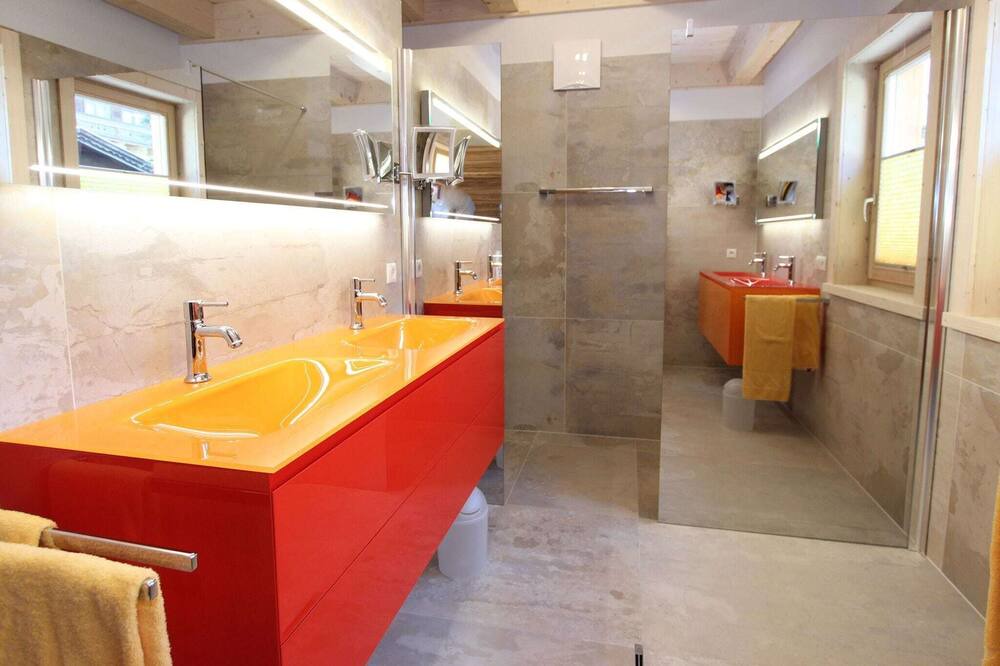 Photo of Bathroom in Kaprun