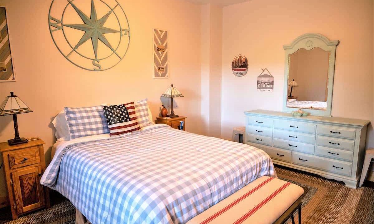 Photo of Bedroom in Ellijay