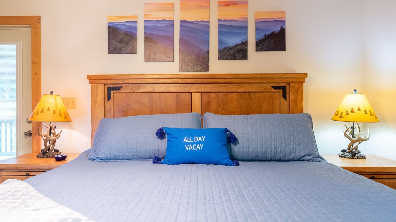 Photo of Bedroom in Wears Valley