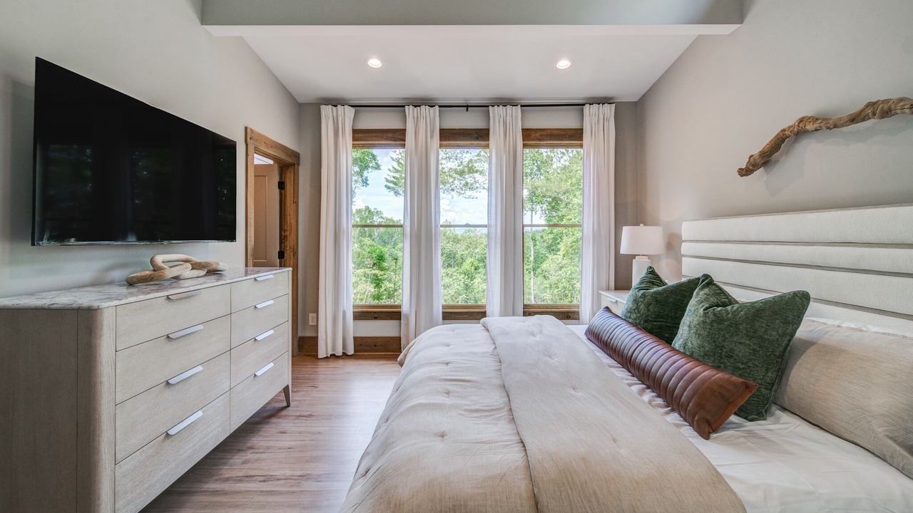Photo of Bedroom in Ellijay