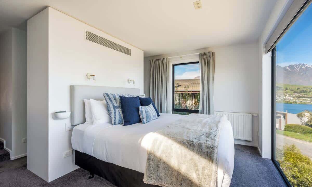 Photo of Bedroom in Queenstown