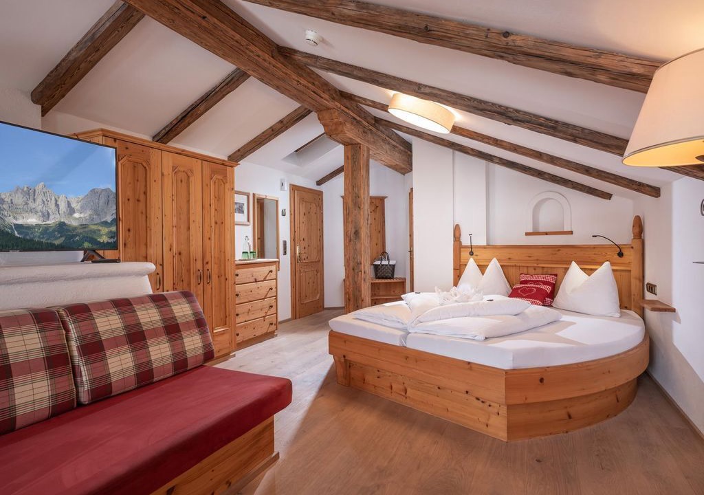 Photo of Bedroom in Prama