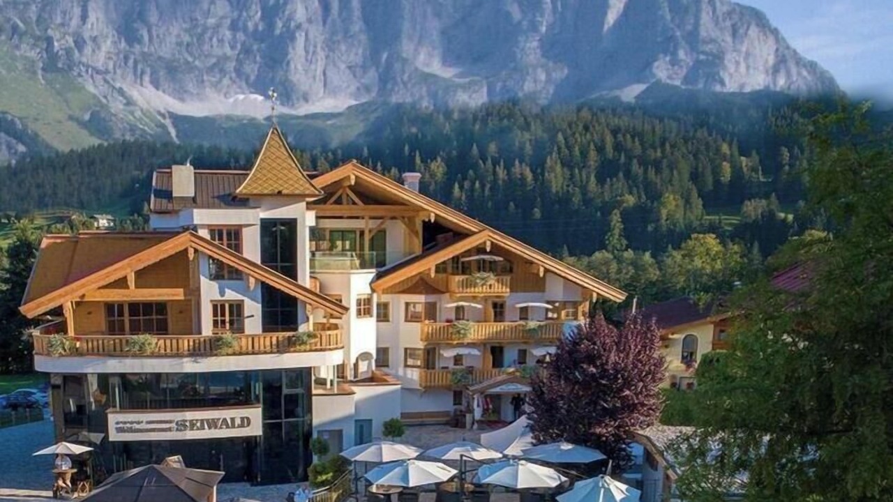 Photo of Outdoor in Prama