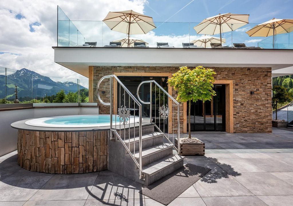 Photo of Outdoor in Prama