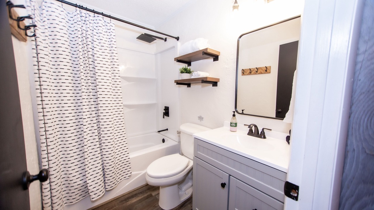 Photo of Bathroom in Beech Mountain