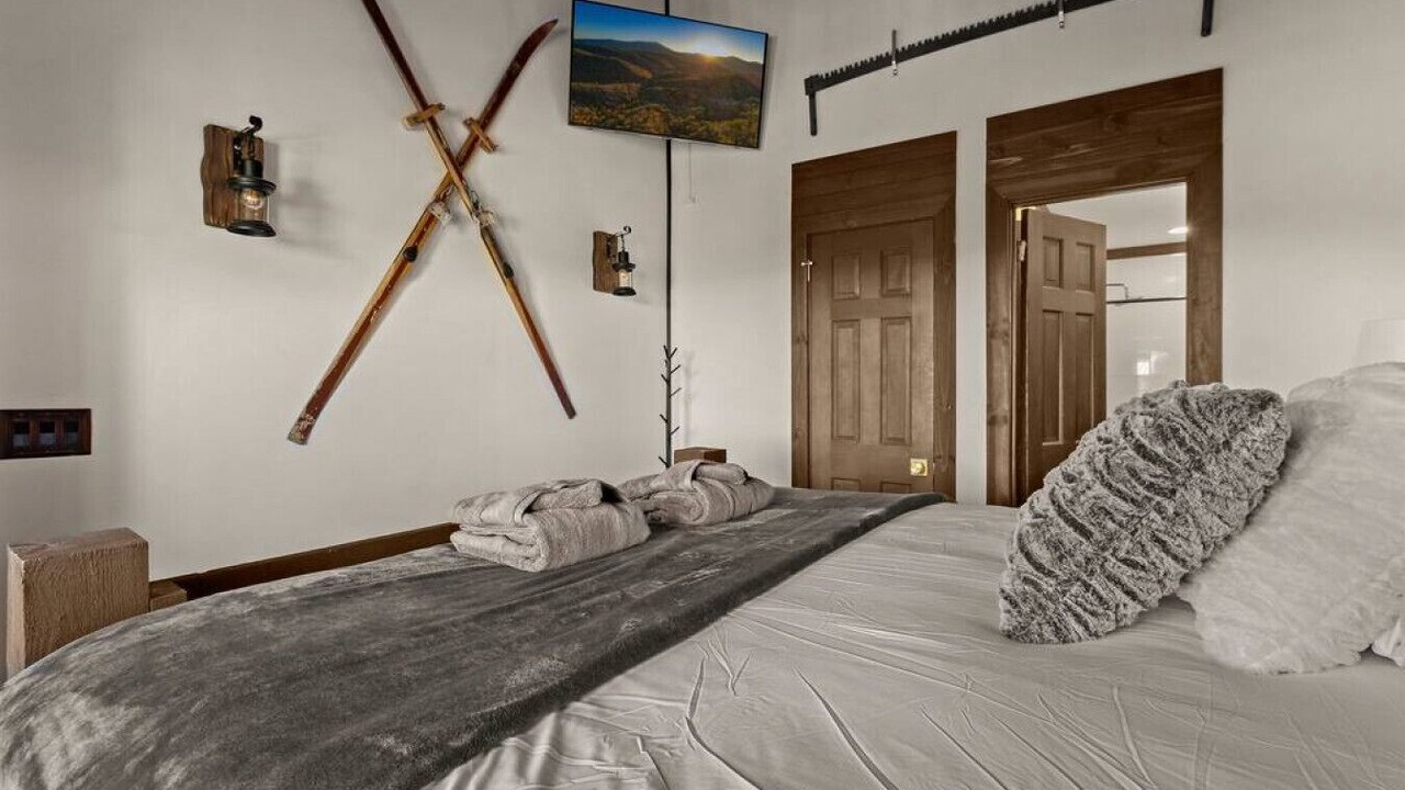 Photo of Bedroom in Beech Mountain