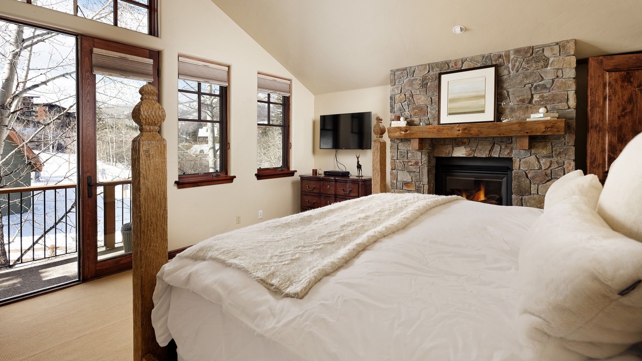 Photo of Bedroom in Snowmass Village