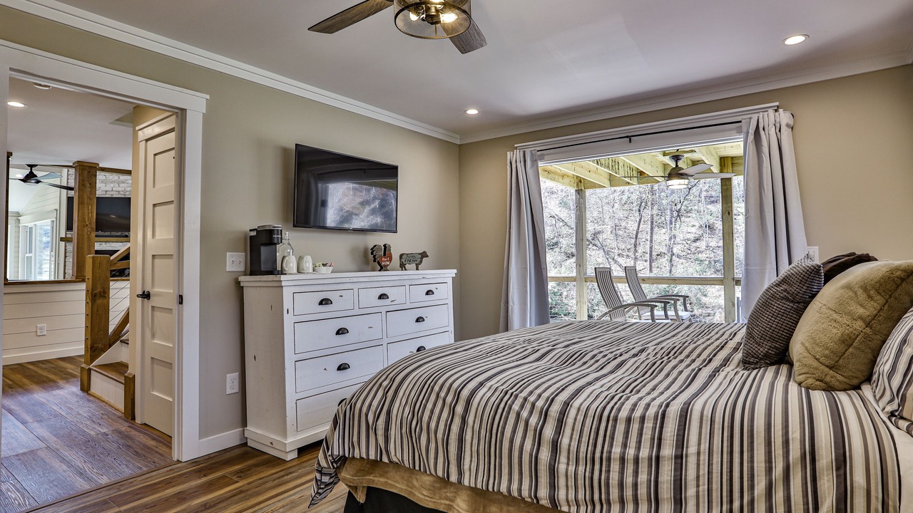 Photo of Bedroom in Ellijay