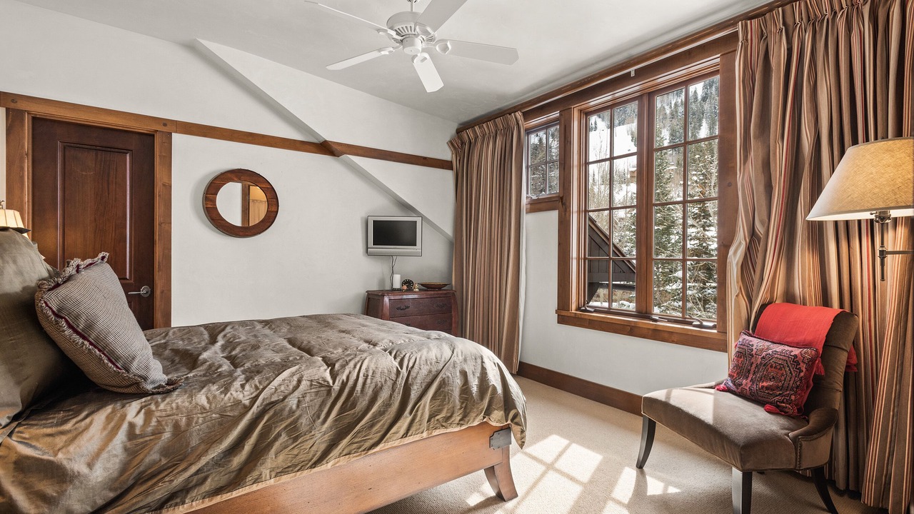 Photo of Bedroom in Aspen