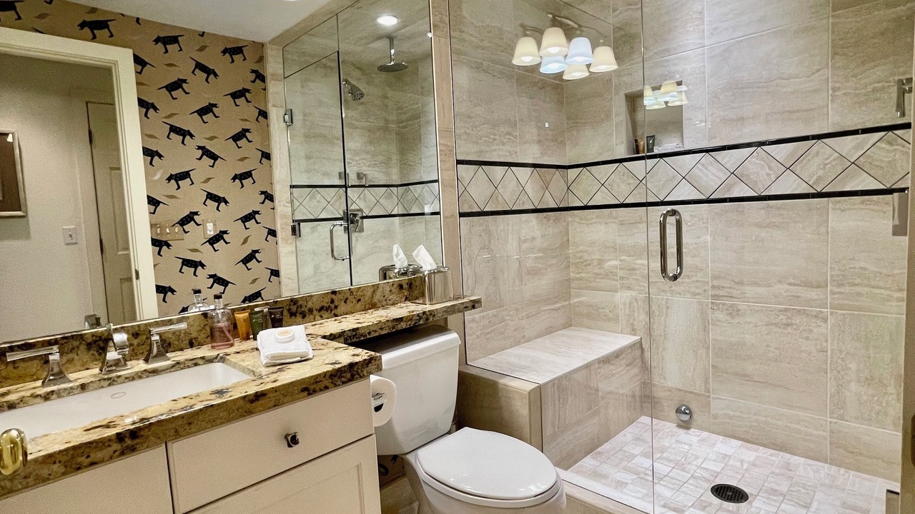 Photo of Bathroom in Red Mountain