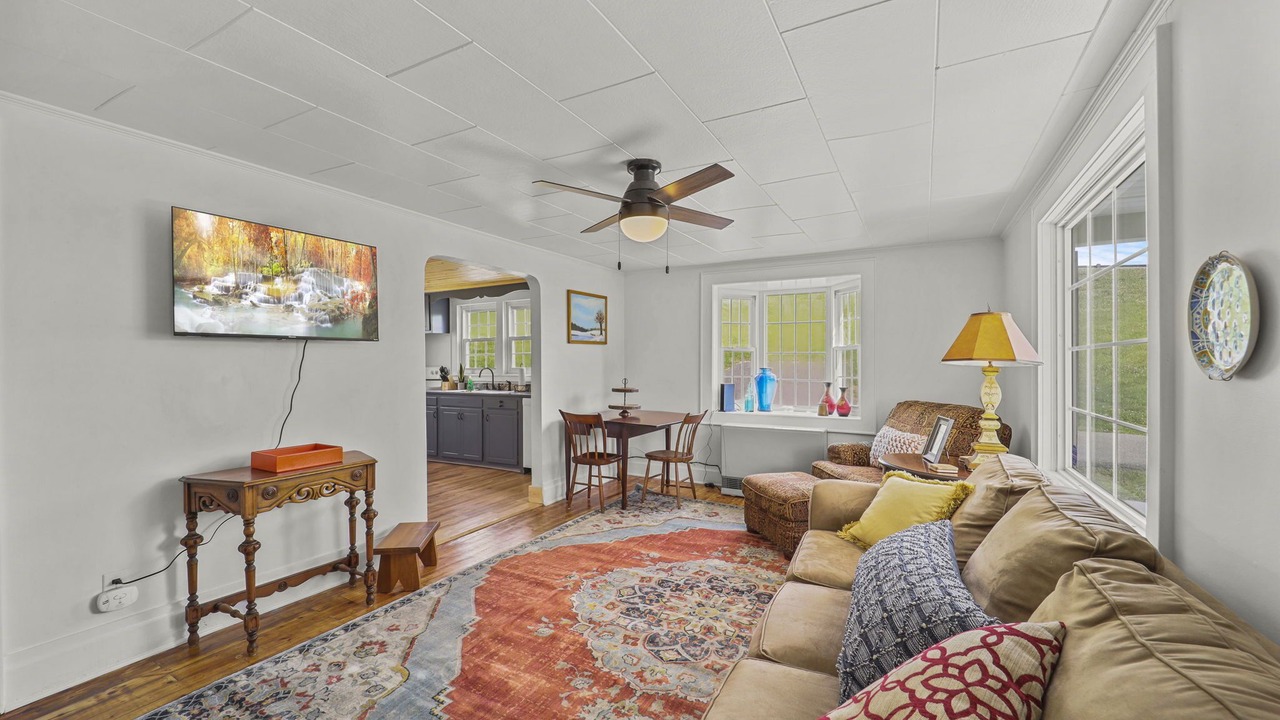 Photo of Livingroom in Jefferson