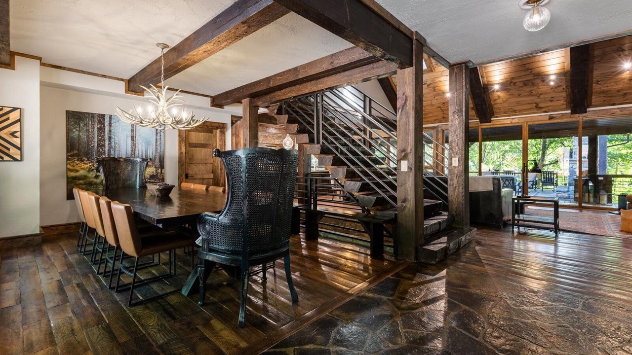 Photo of Bedroom in Cherry Log