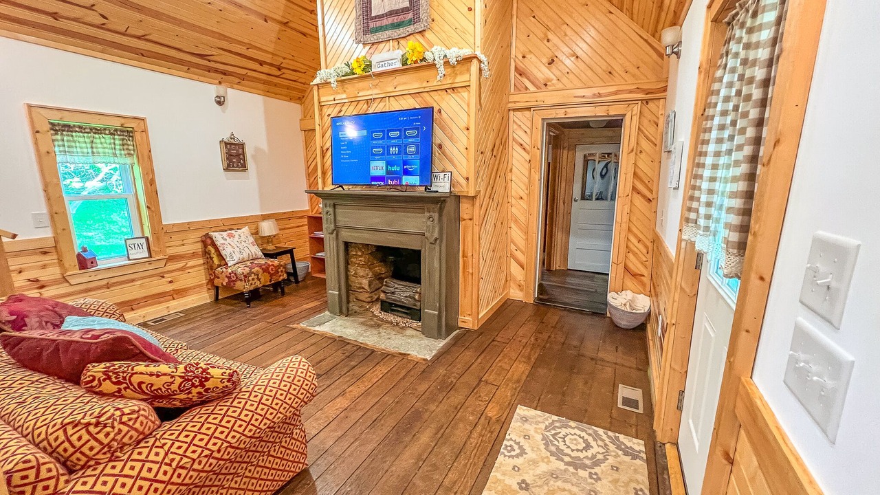 Photo of Livingroom in Jefferson