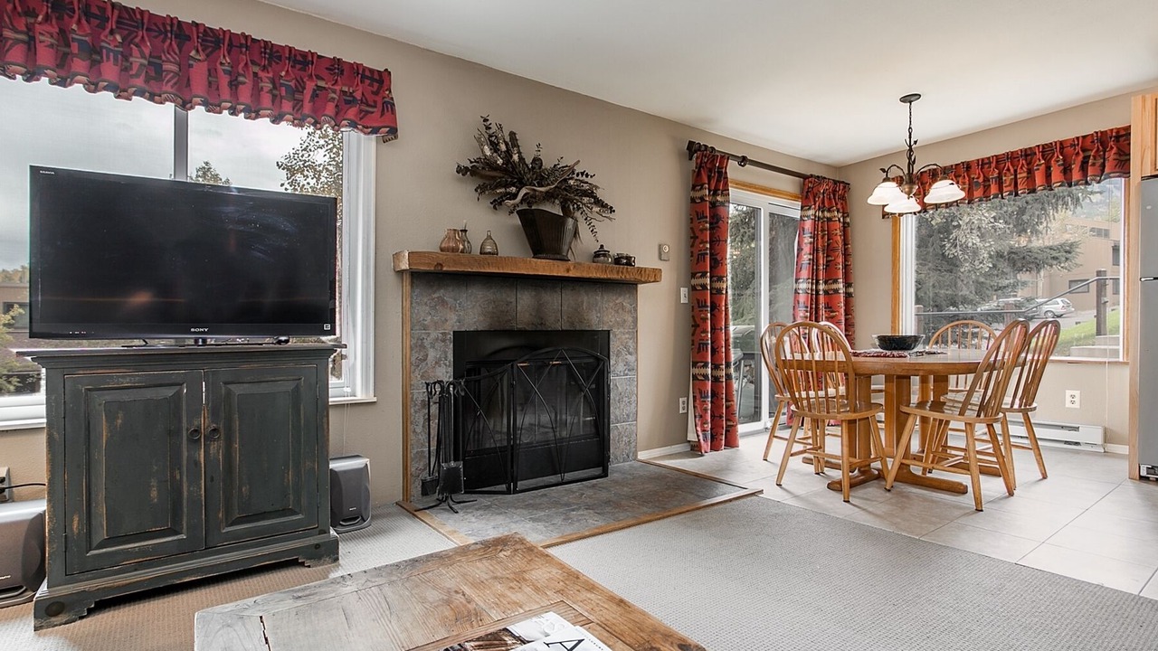 Photo of Livingroom in Snowmass Village