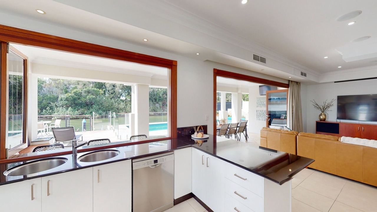 Photo of Kitchen in Broadbeach Waters