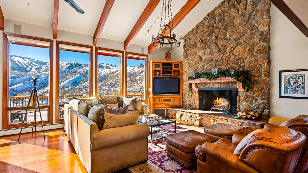 Photo of Livingroom in Snowmass Village