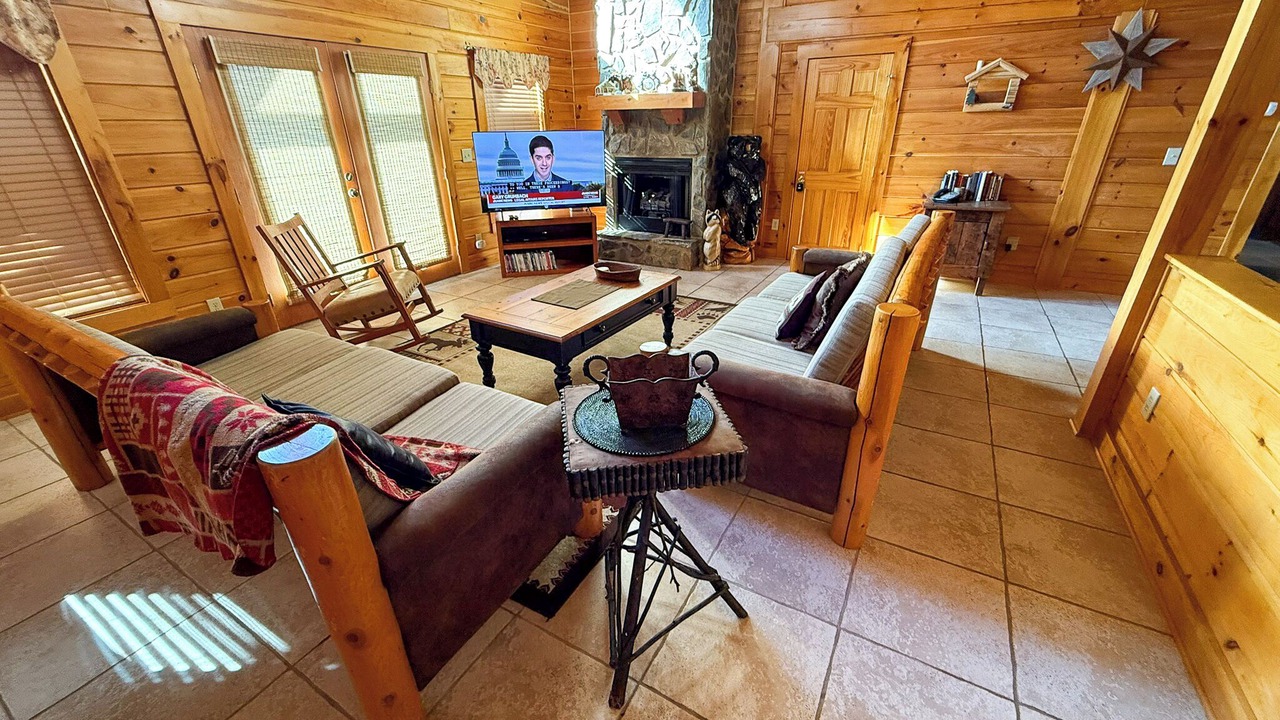 Photo of Livingroom in Grassy Creek