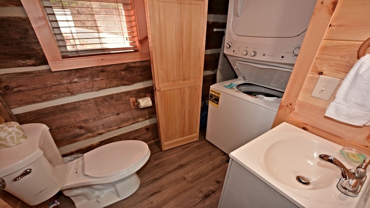 Photo of Bathroom in Gatlinburg