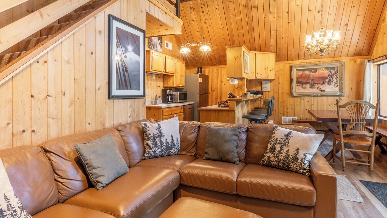 Photo of Bedroom in Mammoth Lakes