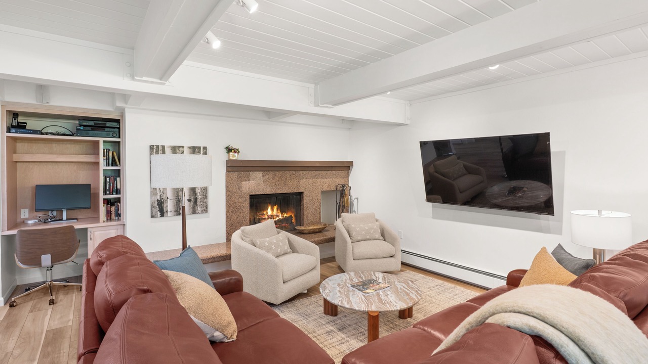 Photo of Livingroom in Aspen