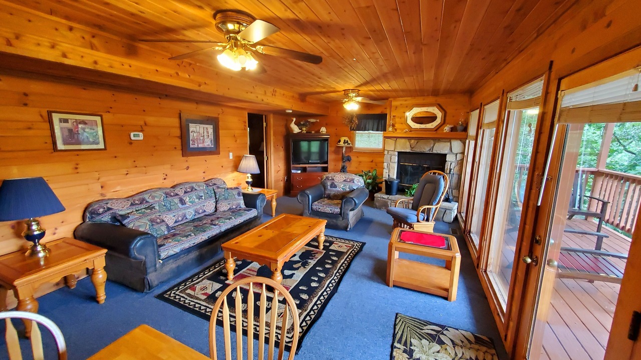 Photo of Livingroom in Gatlinburg