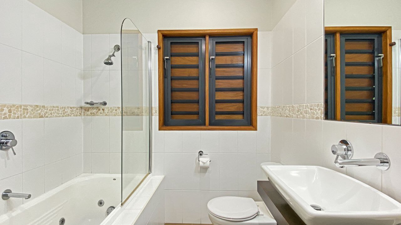 Photo of Bathroom in Nelly Bay