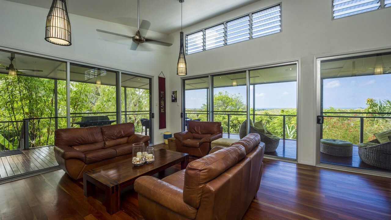 Photo of Livingroom in Horseshoe Bay