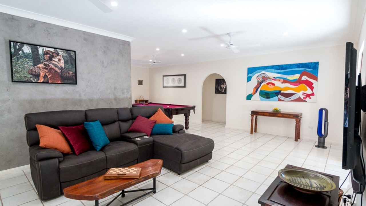 Photo of Livingroom in Horseshoe Bay