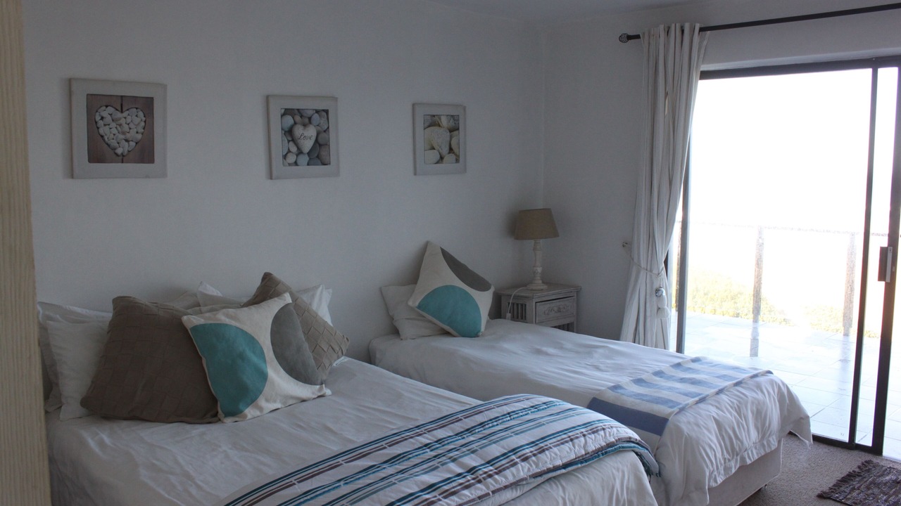 Photo of Bedroom in Oyster Bay