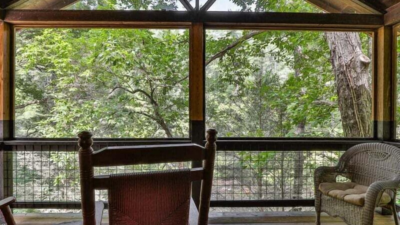 Photo of Patio Balcony in Ellijay