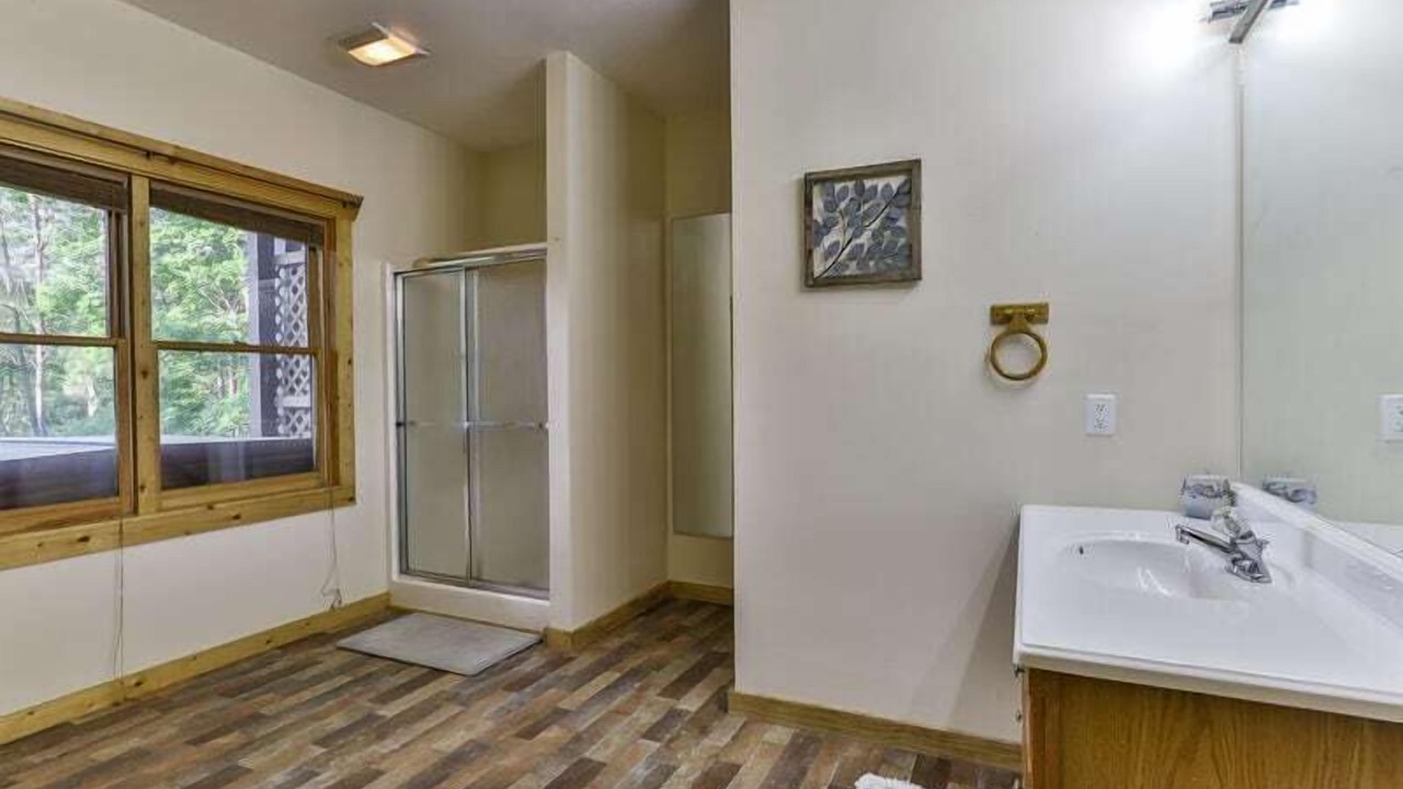 Photo of Bathroom in Ellijay
