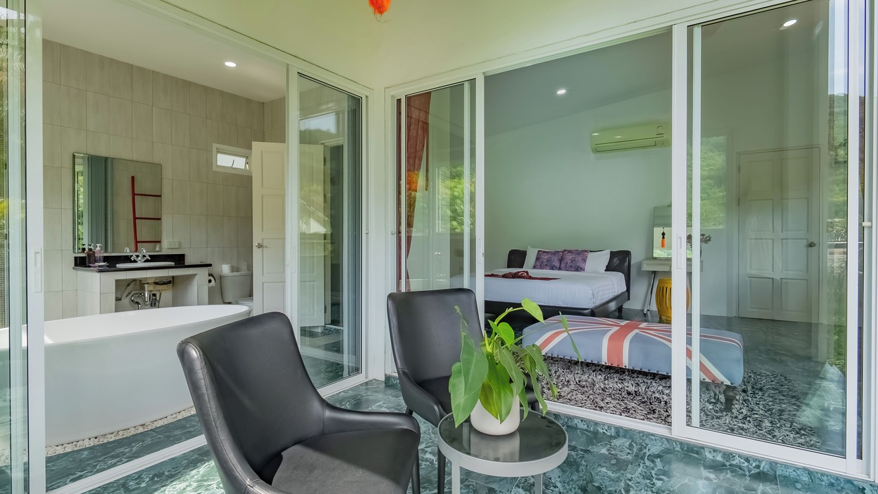 Photo of Bedroom in Chalong