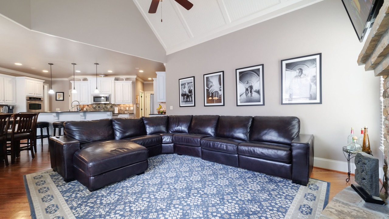 Photo of Livingroom in Lawrenceville