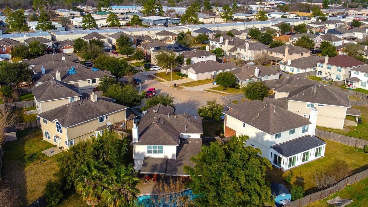 Photo of Outdoor in FM 1960