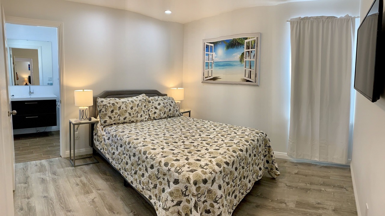 Photo of Bedroom in Belmont Shore